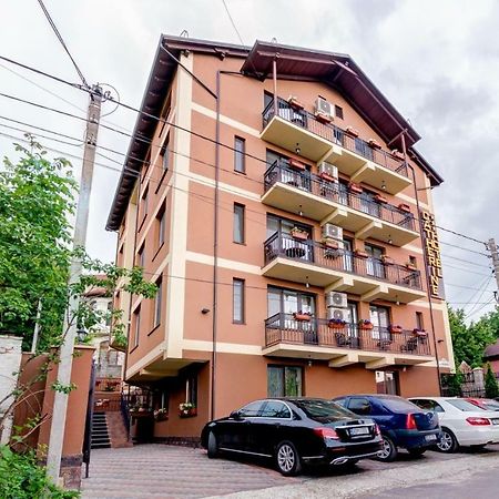 צ'יסינאו Catherine Hotel מראה חיצוני תמונה