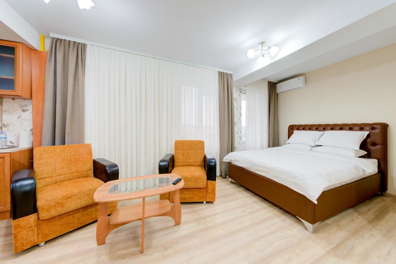 צ'יסינאו Catherine Hotel מראה חיצוני תמונה