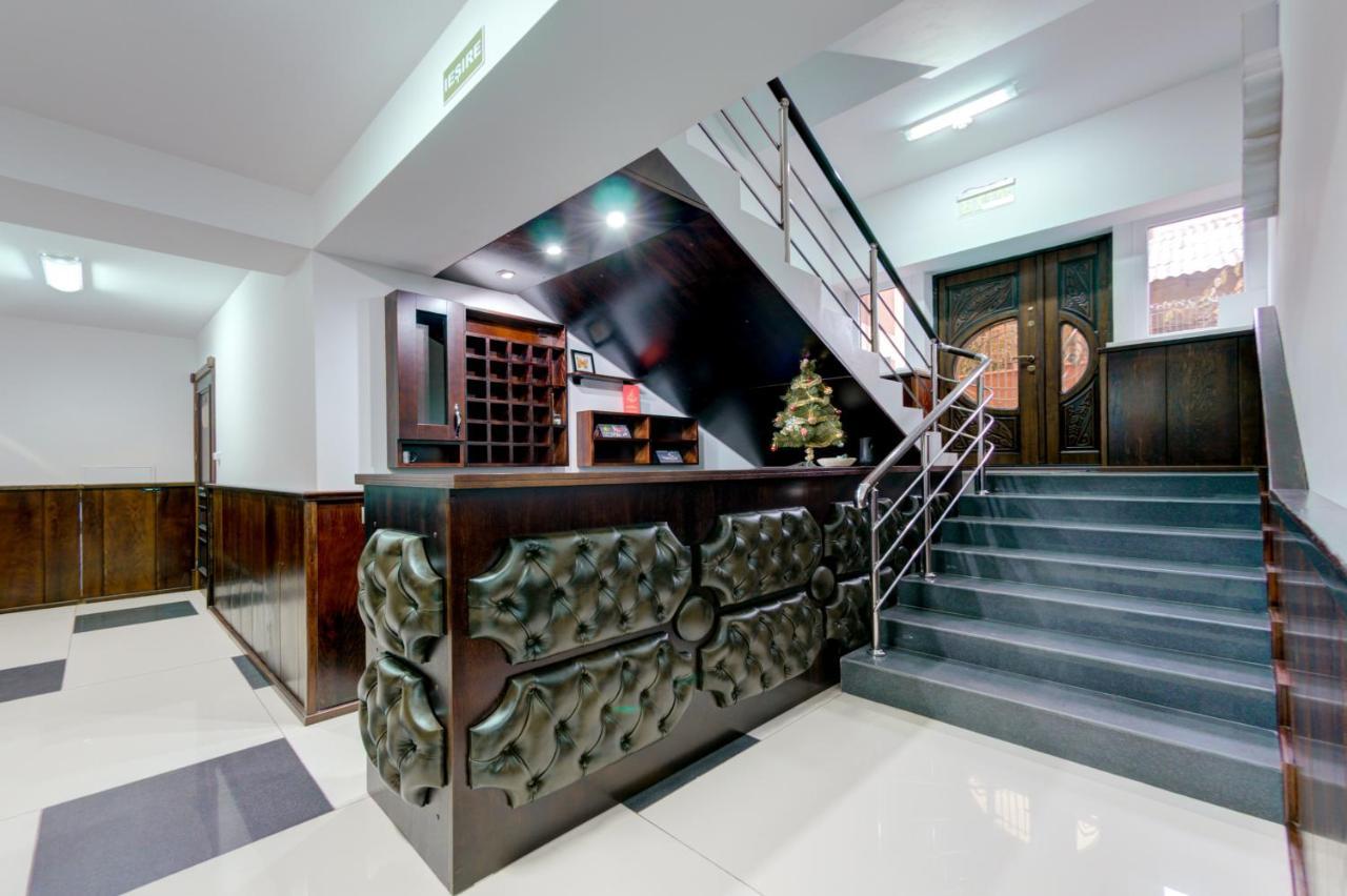 צ'יסינאו Catherine Hotel מראה חיצוני תמונה
